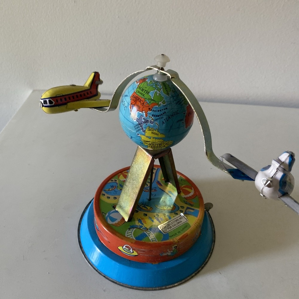 Vintage Retro Wind-Up Tin Metal Toy Universal Planes Fly Around Globe - Picture 9 of 10